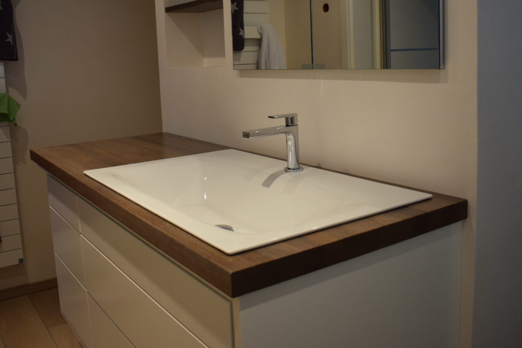 „Moderner Waschtisch“ - Schreinerei und Innenausbau